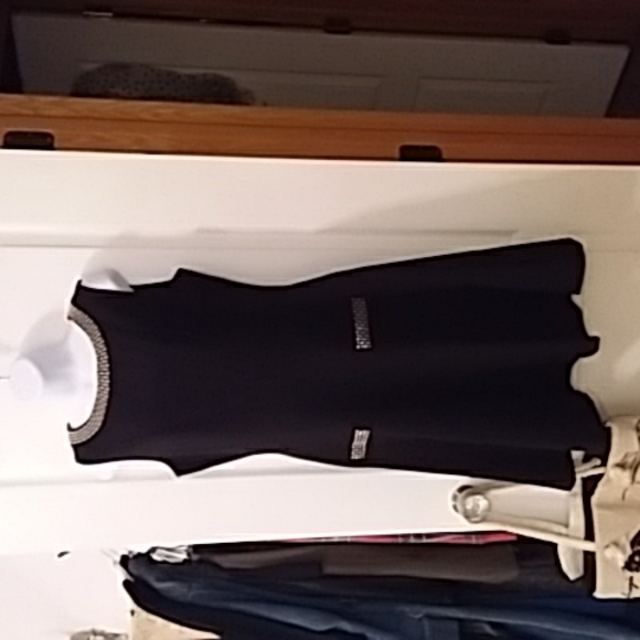 Karl lagerfeld size 8 black sleeveless dress - Picture 1 of 8